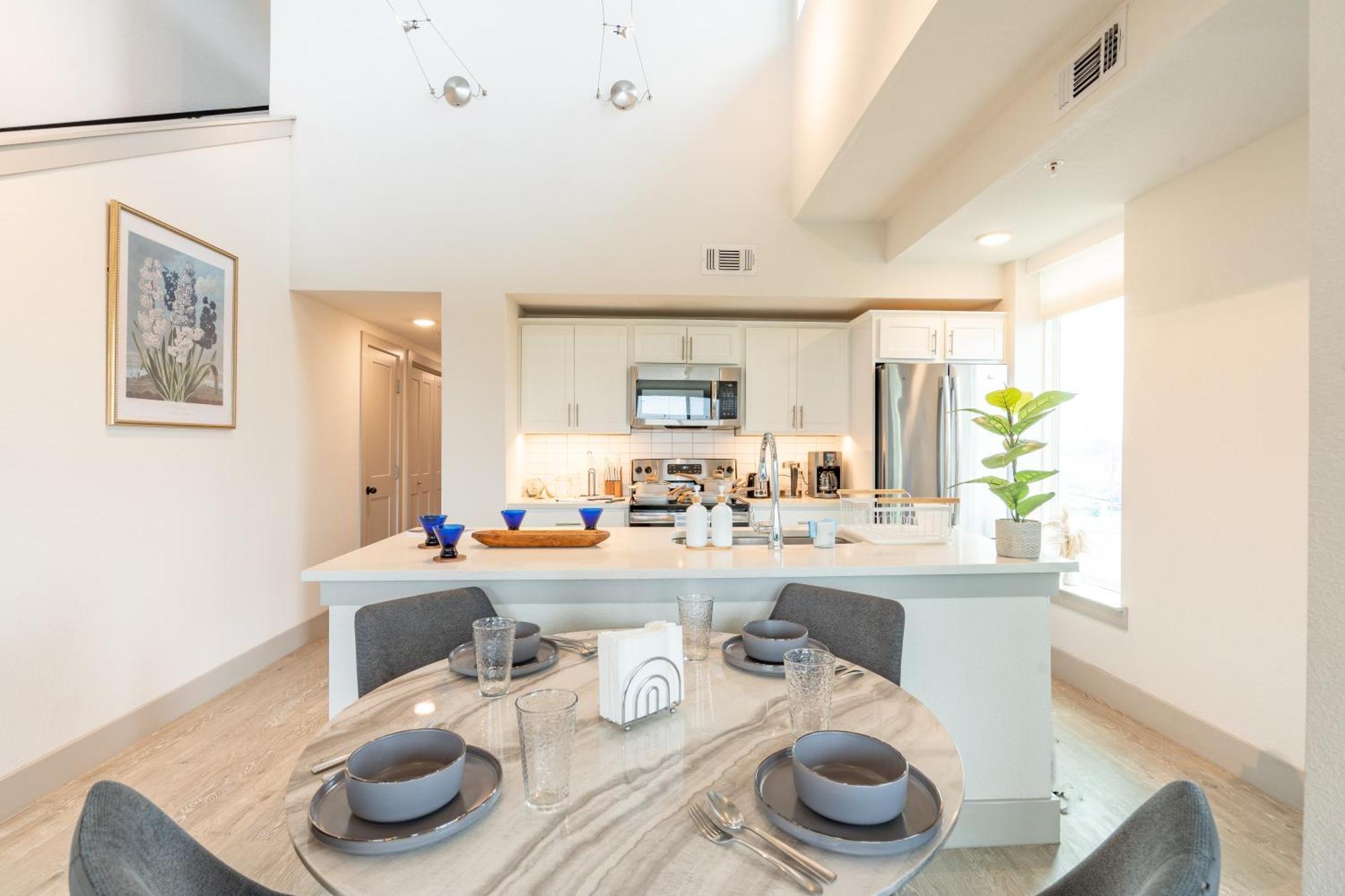Riverwalk Penthouse Oasis W/Free Parking Gym Pool San Antonio Buitenkant foto