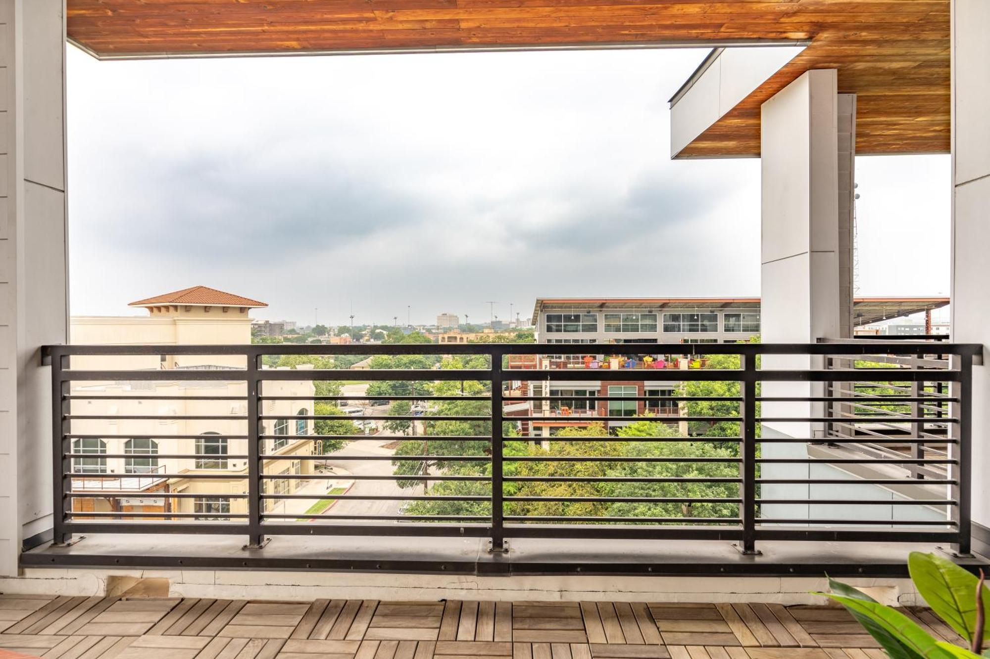 Riverwalk Penthouse Oasis W/Free Parking Gym Pool San Antonio Buitenkant foto