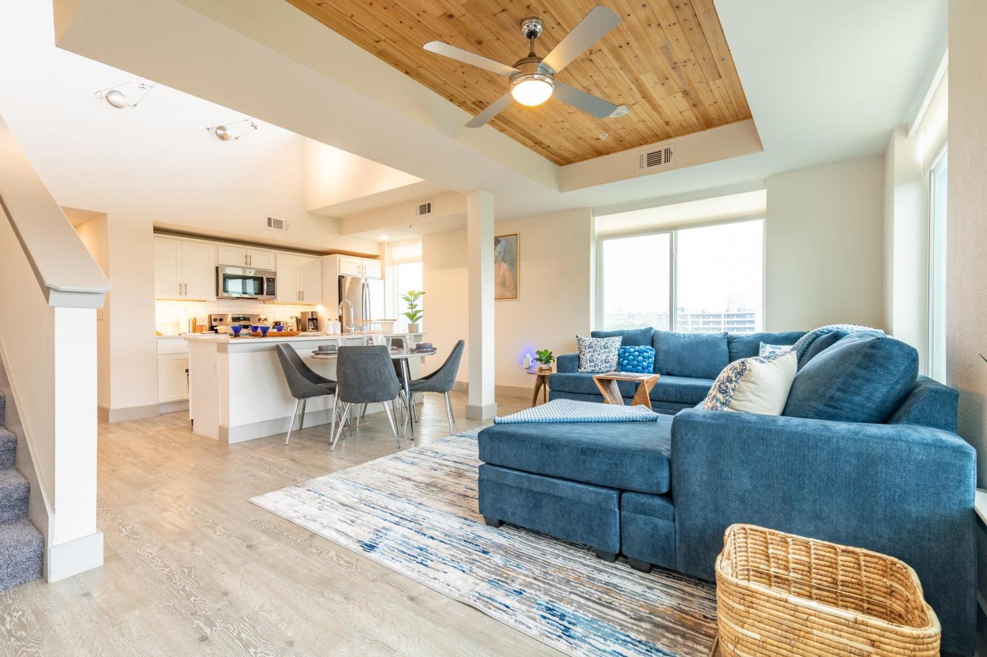 Riverwalk Penthouse Oasis W/Free Parking Gym Pool San Antonio Buitenkant foto