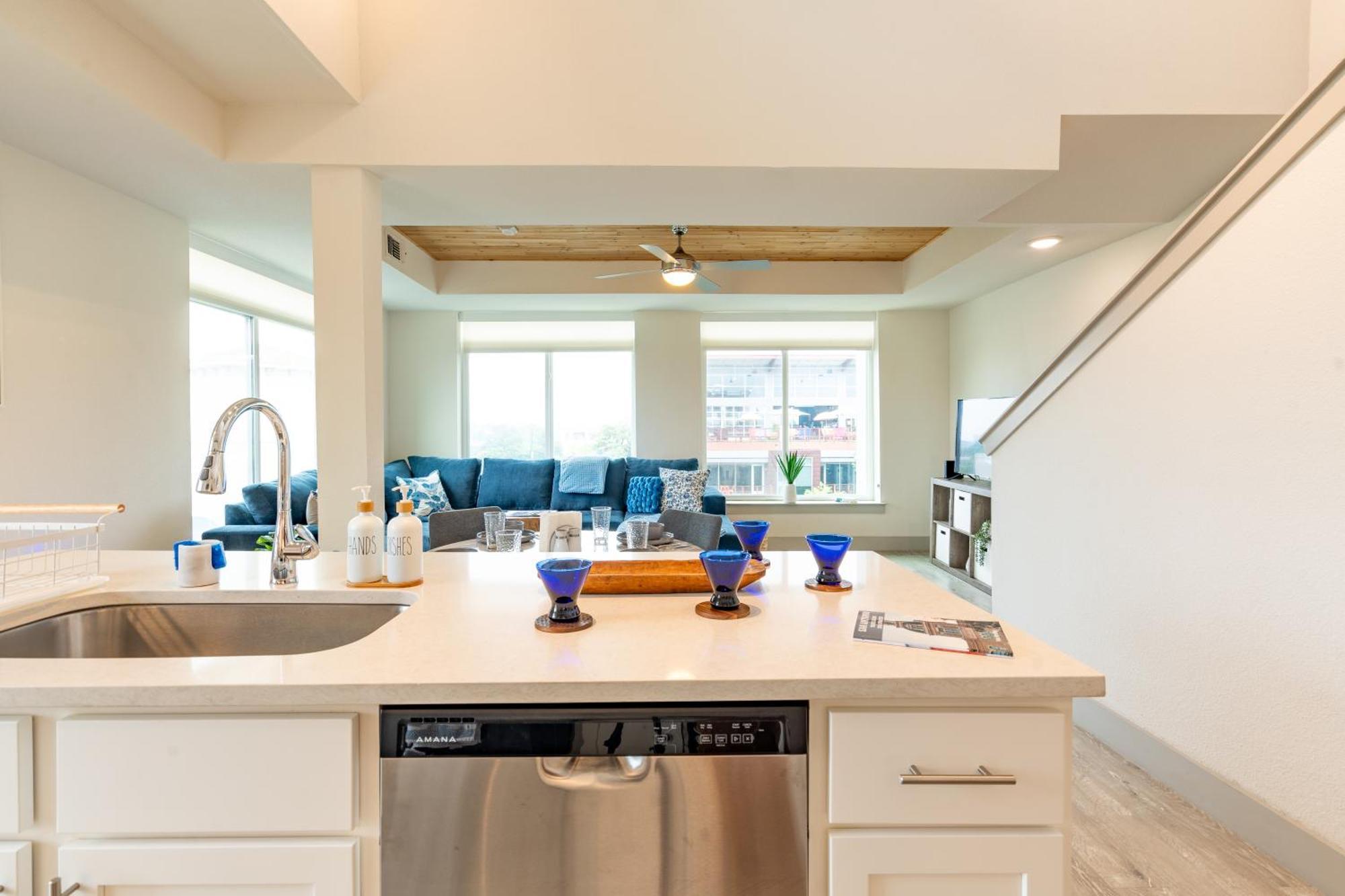 Riverwalk Penthouse Oasis W/Free Parking Gym Pool San Antonio Buitenkant foto