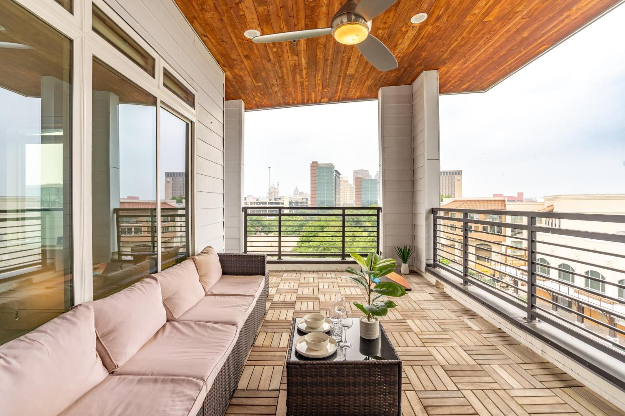 Riverwalk Penthouse Oasis W/Free Parking Gym Pool San Antonio Buitenkant foto